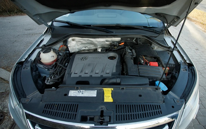 Volkswagen Tiguan cena 41500 przebieg: 223000, rok produkcji 2011 z Radom małe 211